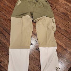 Outdoor Voices Men's Cargo Pants in Olive and Cream